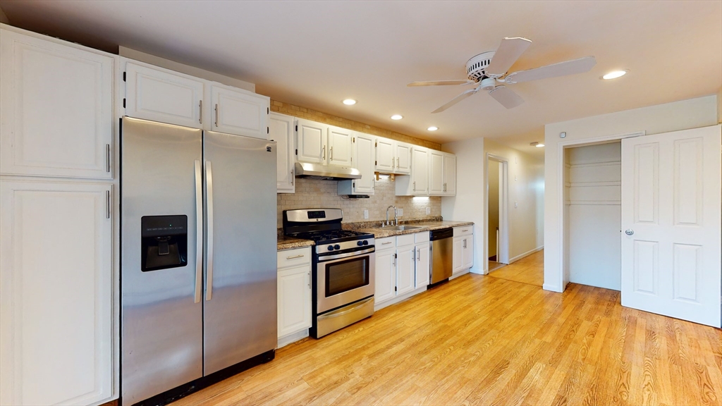 833 E 2nd 1