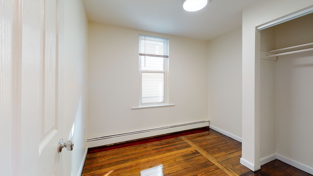833 E 2nd 1