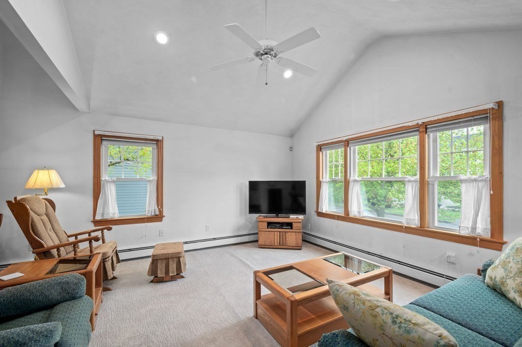 7 Nells Pond Rd, Lynn, MA Photo #6