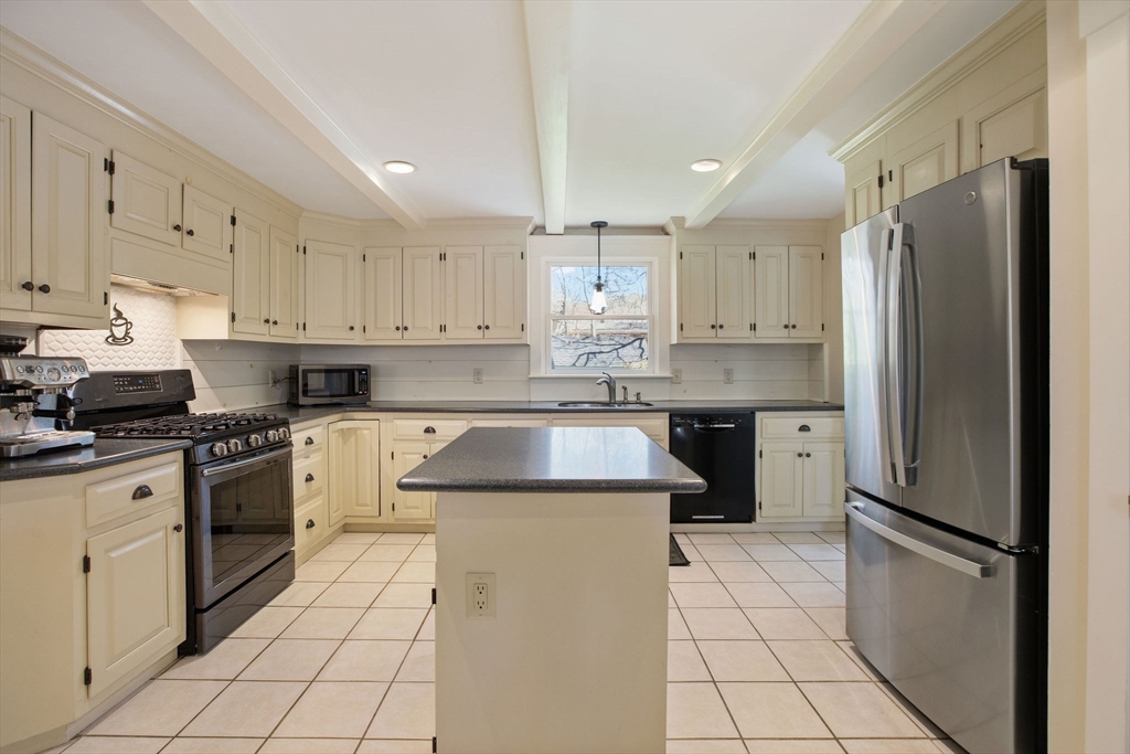 161 Beechtree Dr, Brewster, MA, 161 Beechtree Dr, Brewster, MA Photo #6