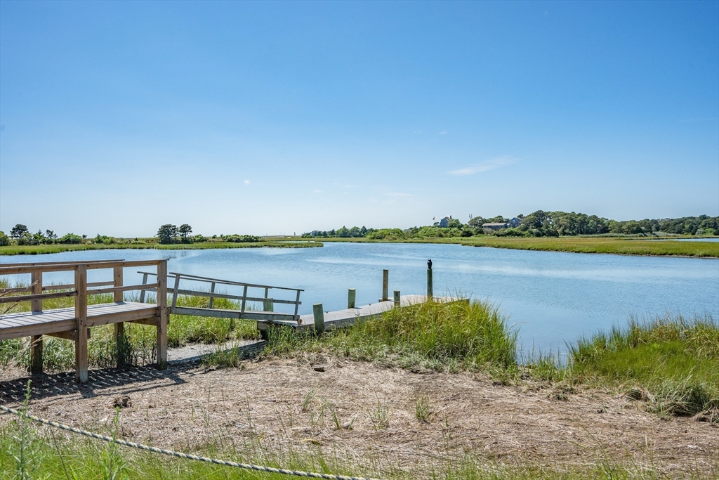 Chatham, Massachusetts 02633, United States, 4 Bedrooms Bedrooms, ,3 BathroomsBathrooms,Residential,Active,200870