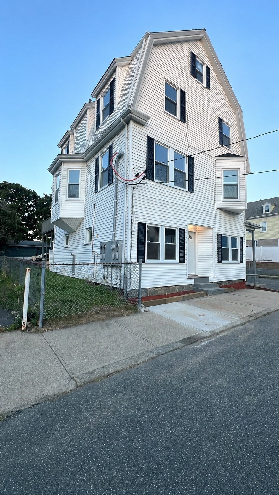 2 Osborne ST #1, Peabody, MA, 2 Osborne ST #1, Peabody, MA Photo #1