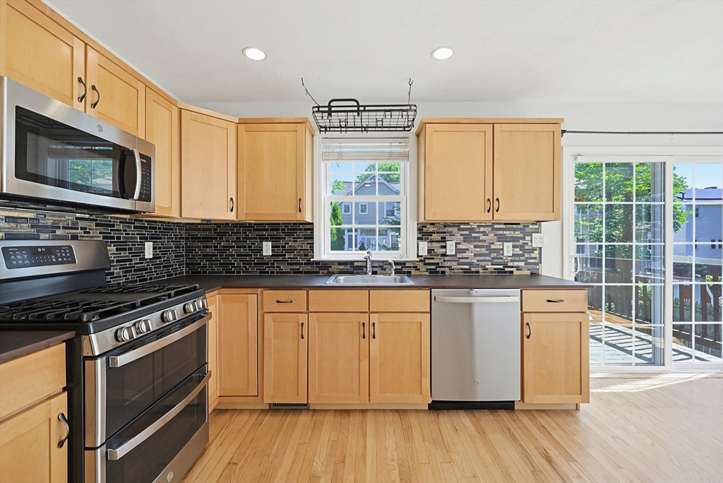 26 Oakwood St 26