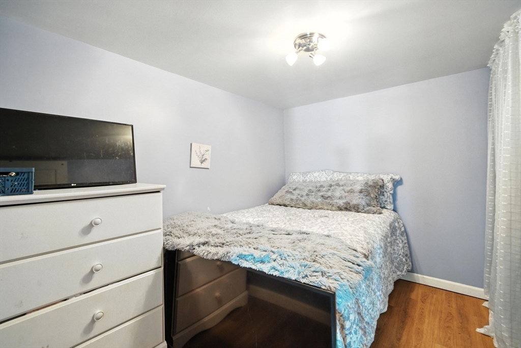 Enfield, Connecticut 06082, United States, 4 Bedrooms Bedrooms, ,1 BathroomBathrooms,Residential,Active,184906