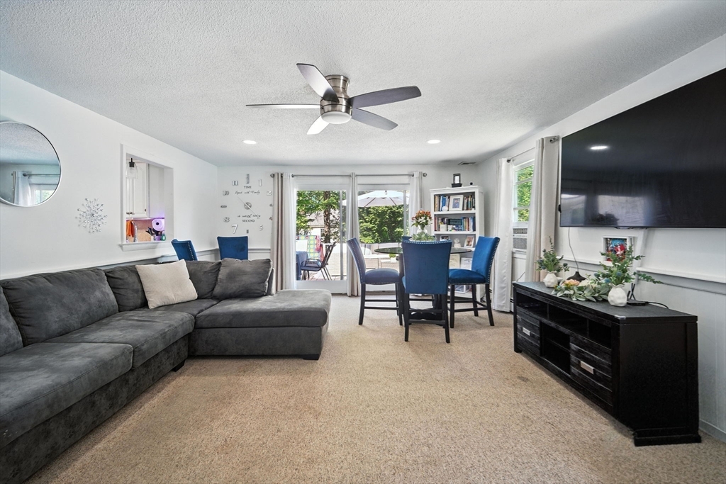 Enfield, Connecticut 06082, United States, 4 Bedrooms Bedrooms, ,1 BathroomBathrooms,Residential,Active,184906