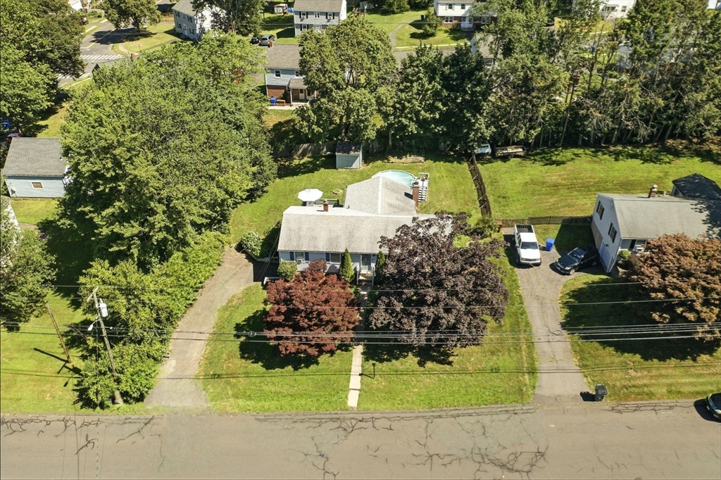 Enfield, Connecticut 06082, United States, 4 Bedrooms Bedrooms, ,1 BathroomBathrooms,Residential,Active,184906