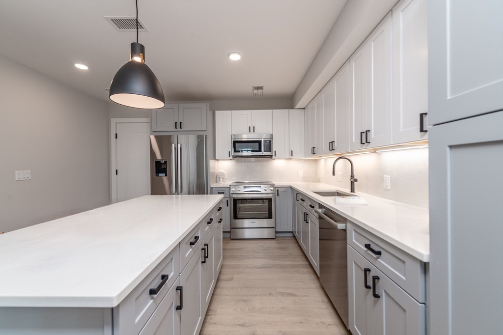 4-8 Franklin Street 403