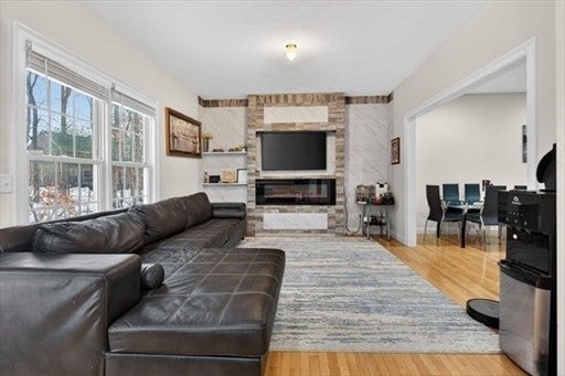 1 Knowlton Circle 1