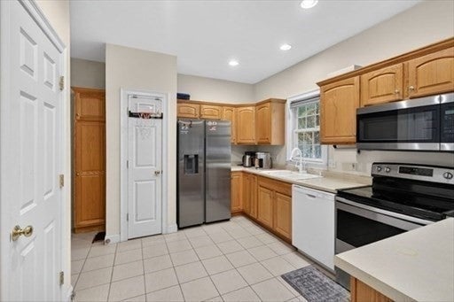 1 Knowlton Circle #1, Upton, MA, 1 Knowlton Circle #1, Upton, MA Photo #7