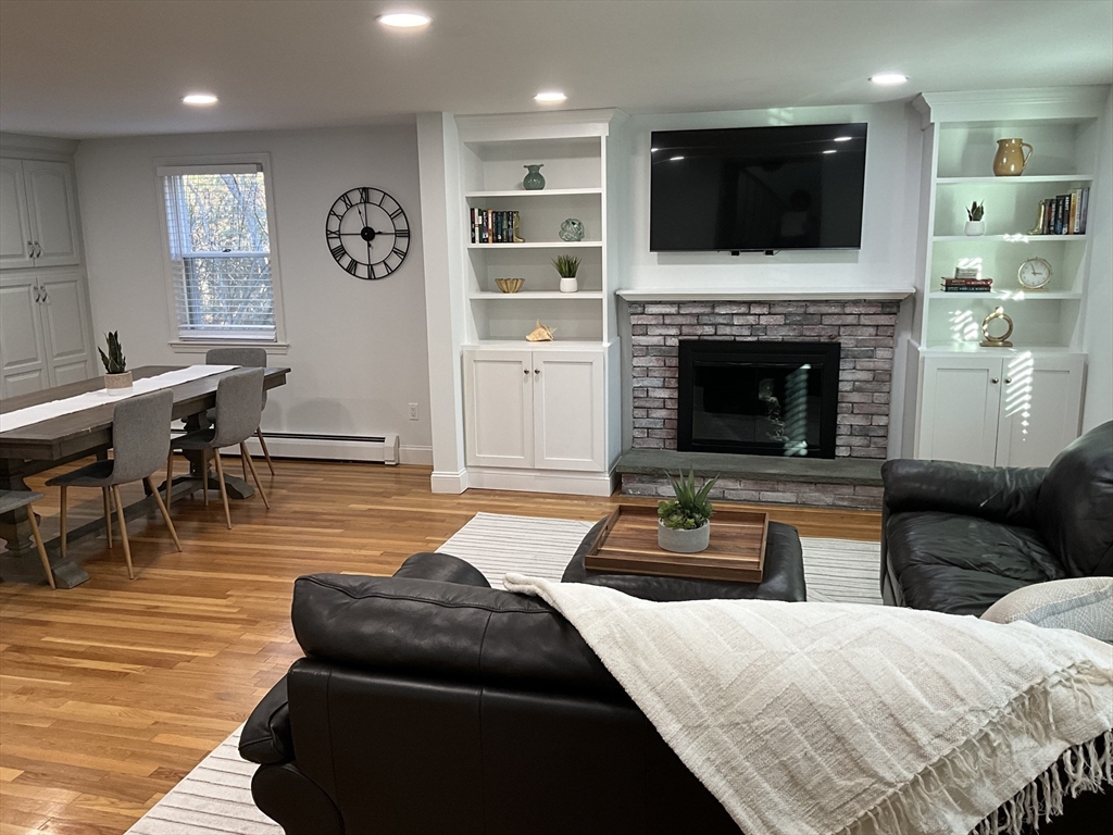 42 Wellington Ln