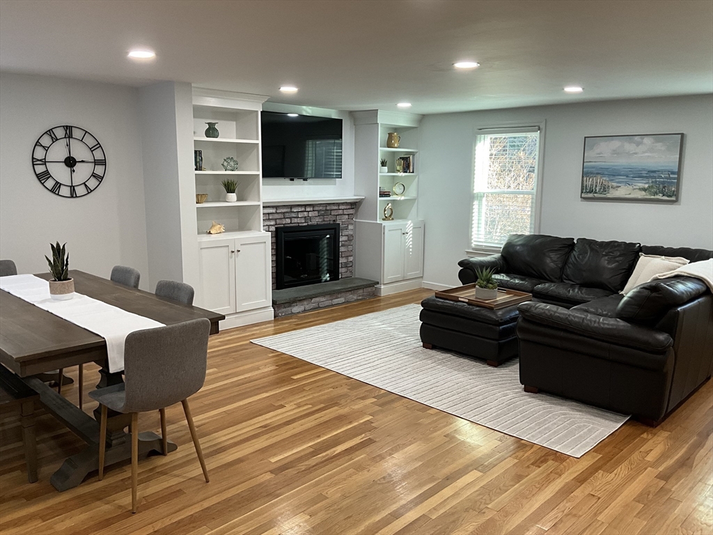 42 Wellington Ln