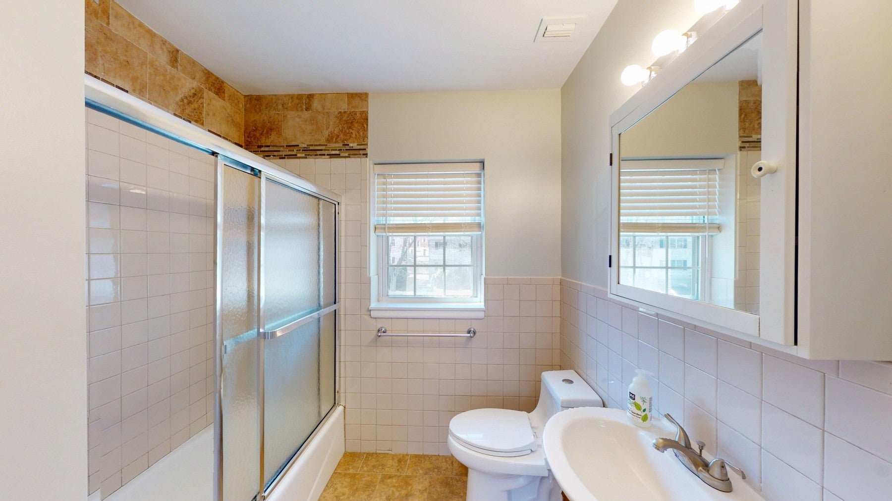 137 Lake Shore Rd #4, Boston, MA Photo #15