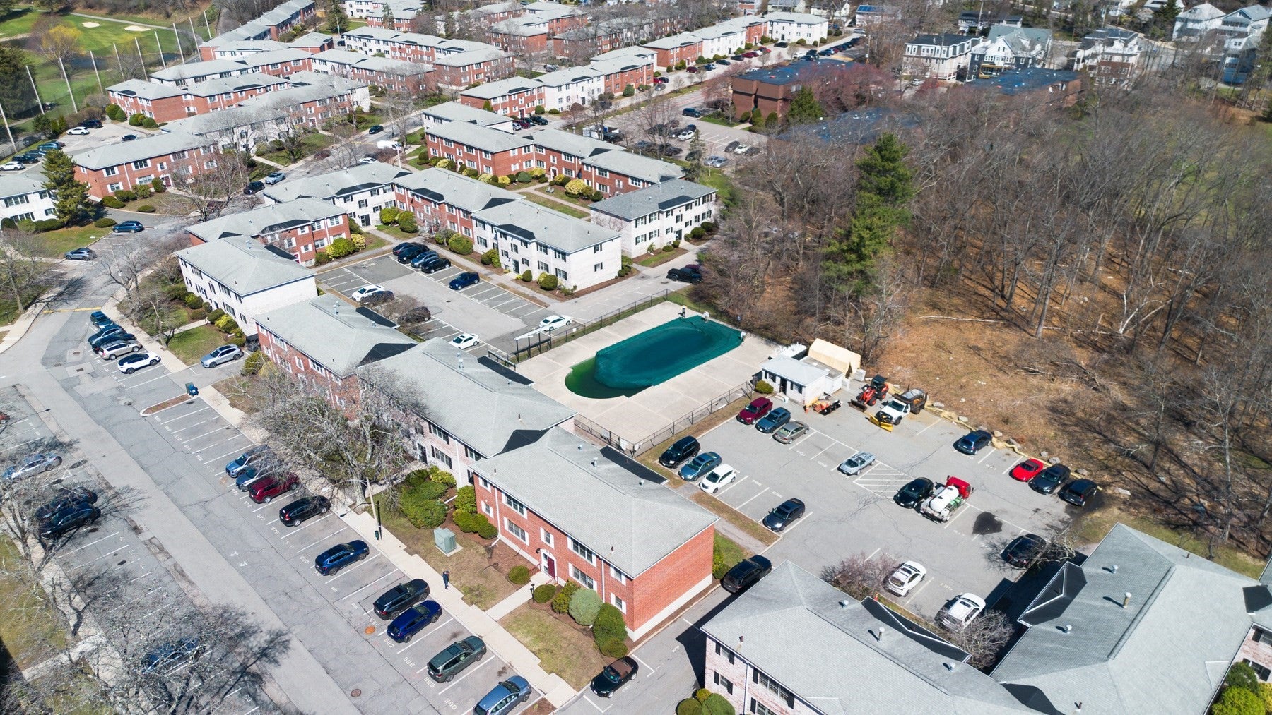 137 Lake Shore Rd #4, Boston, MA Photo #4