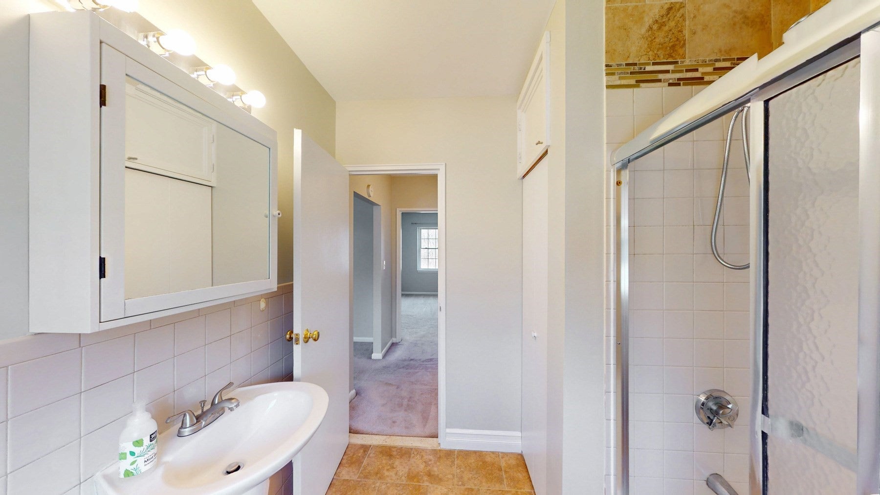 137 Lake Shore Rd #4, Boston, MA Photo #16