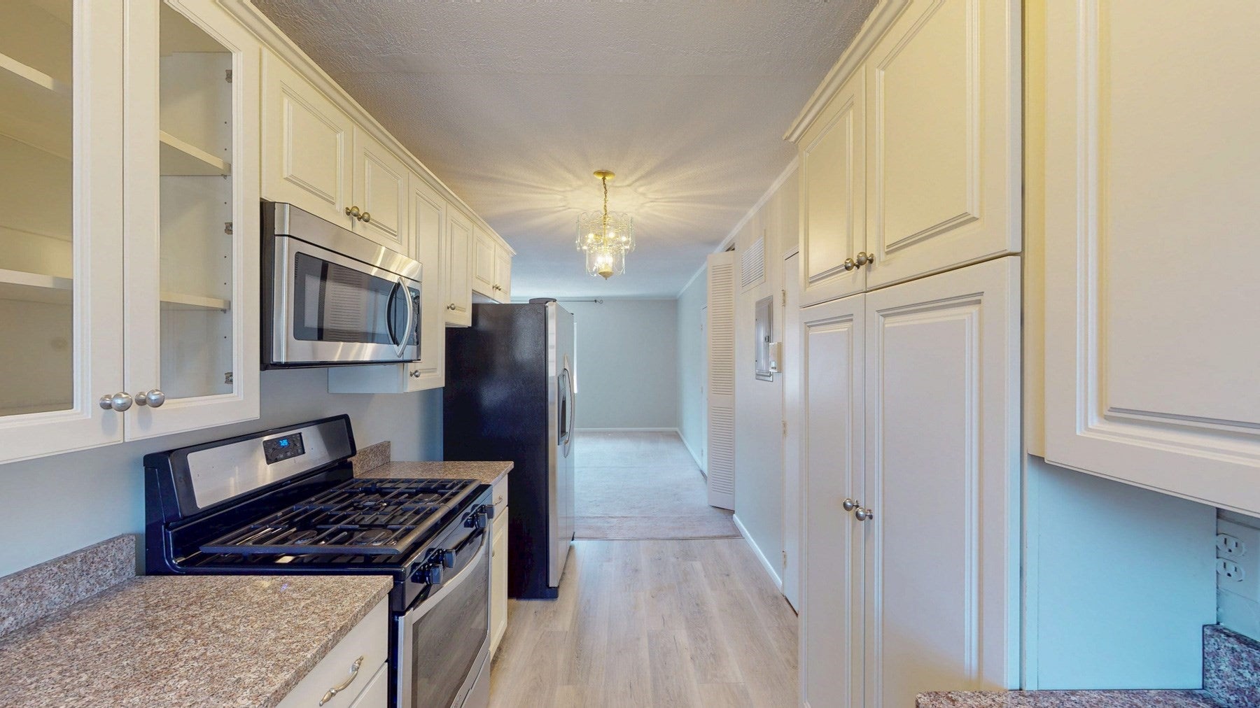 137 Lake Shore Rd #4, Boston, MA Photo #12