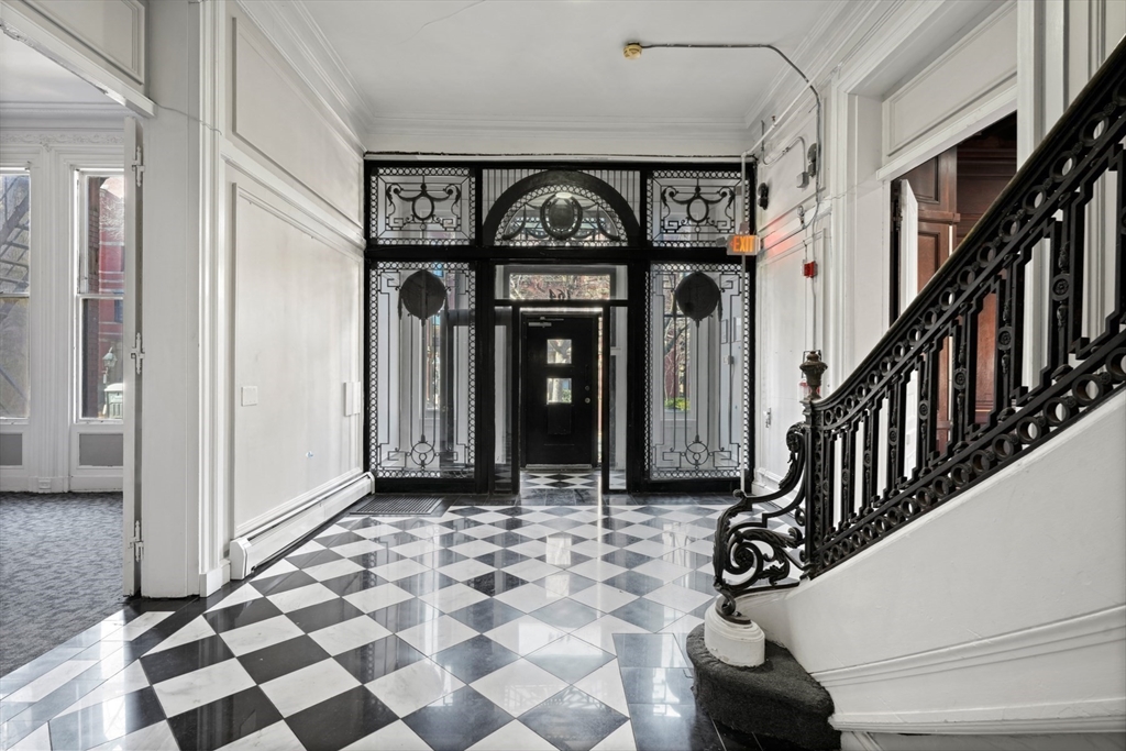 164 Marlborough St