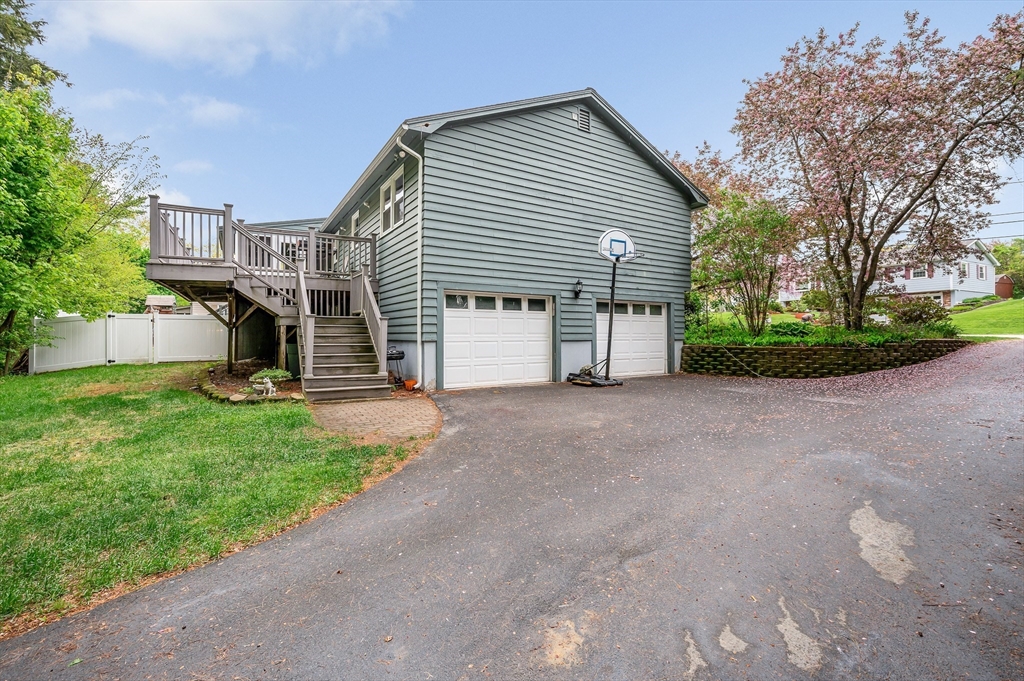 9 Sunrise Dr, Hudson, NH, 9 Sunrise Dr, Hudson, NH Photo #28