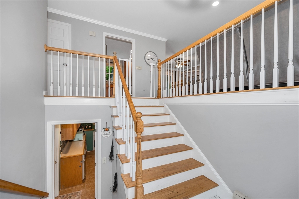 9 Sunrise Dr, Hudson, NH, 9 Sunrise Dr, Hudson, NH Photo #2