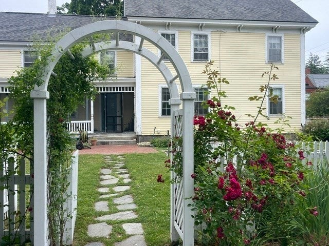 46 Concord St