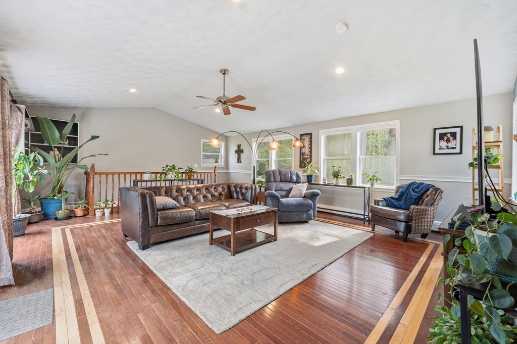 49 Millville Cir, Salem, NH Photo #15