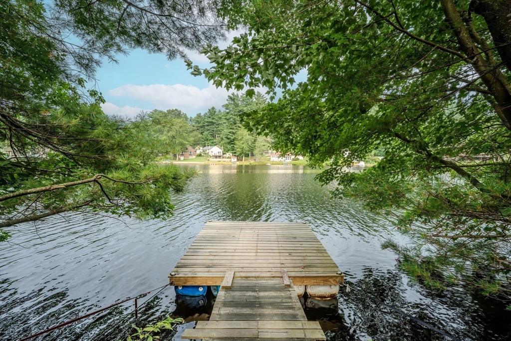 49 Millville Cir, Salem, NH Photo #11