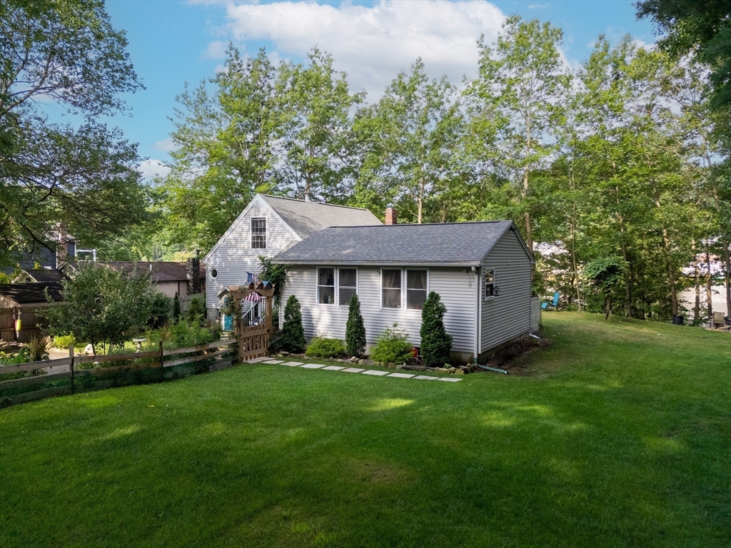 49 Millville Cir, Salem, NH Photo #27