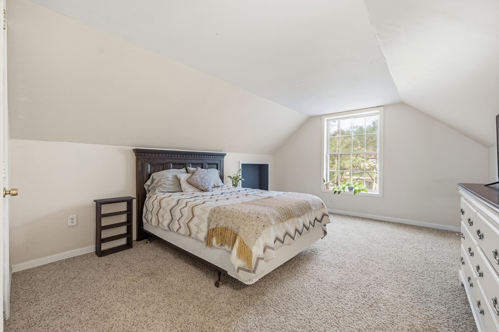 49 Millville Cir, Salem, NH Photo #23