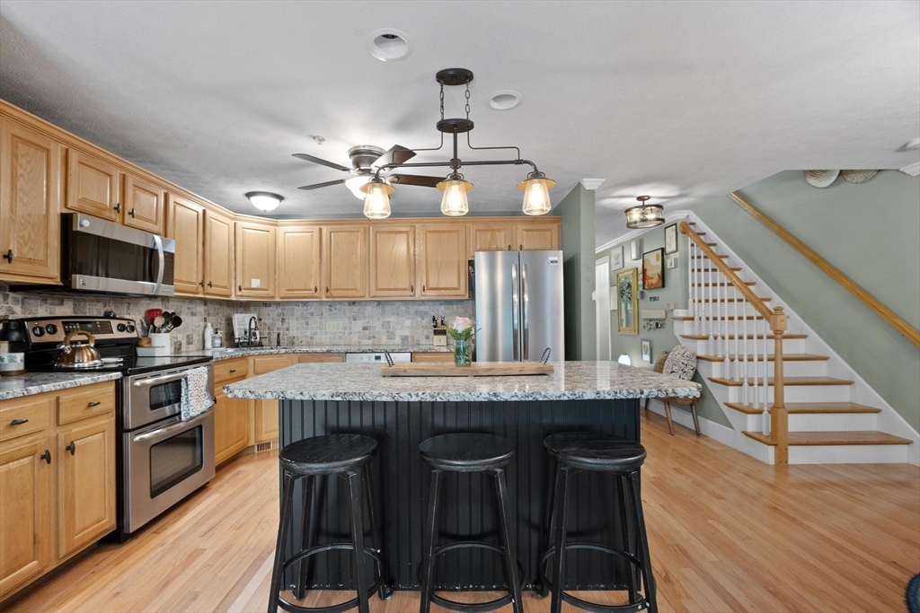 70 Bridle Cross Rd #70, Fitchburg, MA Photo #1