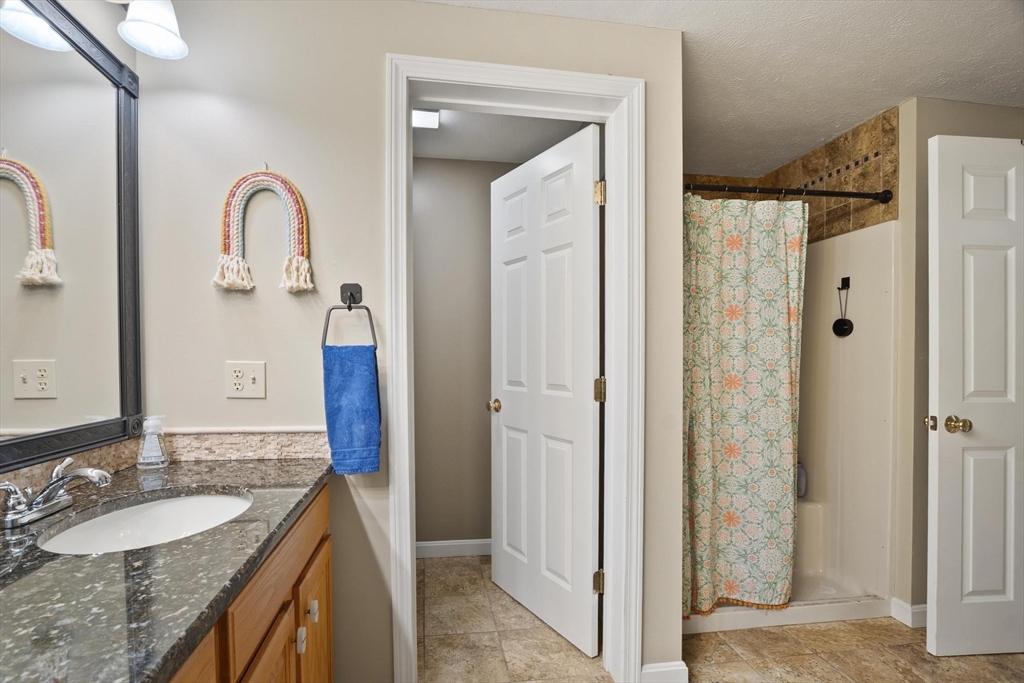 70 Bridle Cross Rd #70, Fitchburg, MA Photo #26