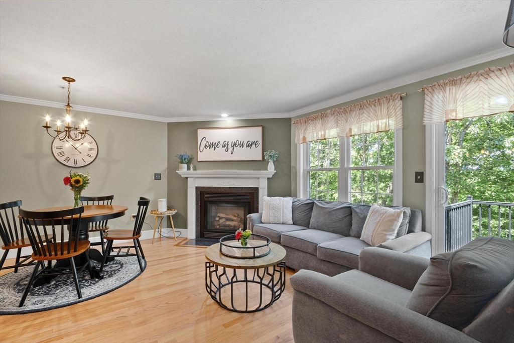 70 Bridle Cross Rd #70, Fitchburg, MA Photo #2