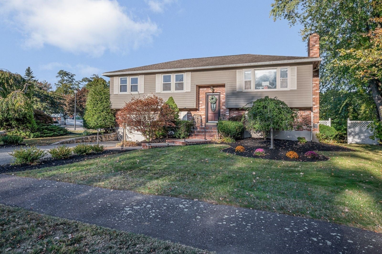 3 Jennifer Dr, Saugus, MA, 3 Jennifer Dr, Saugus, MA Photo #2