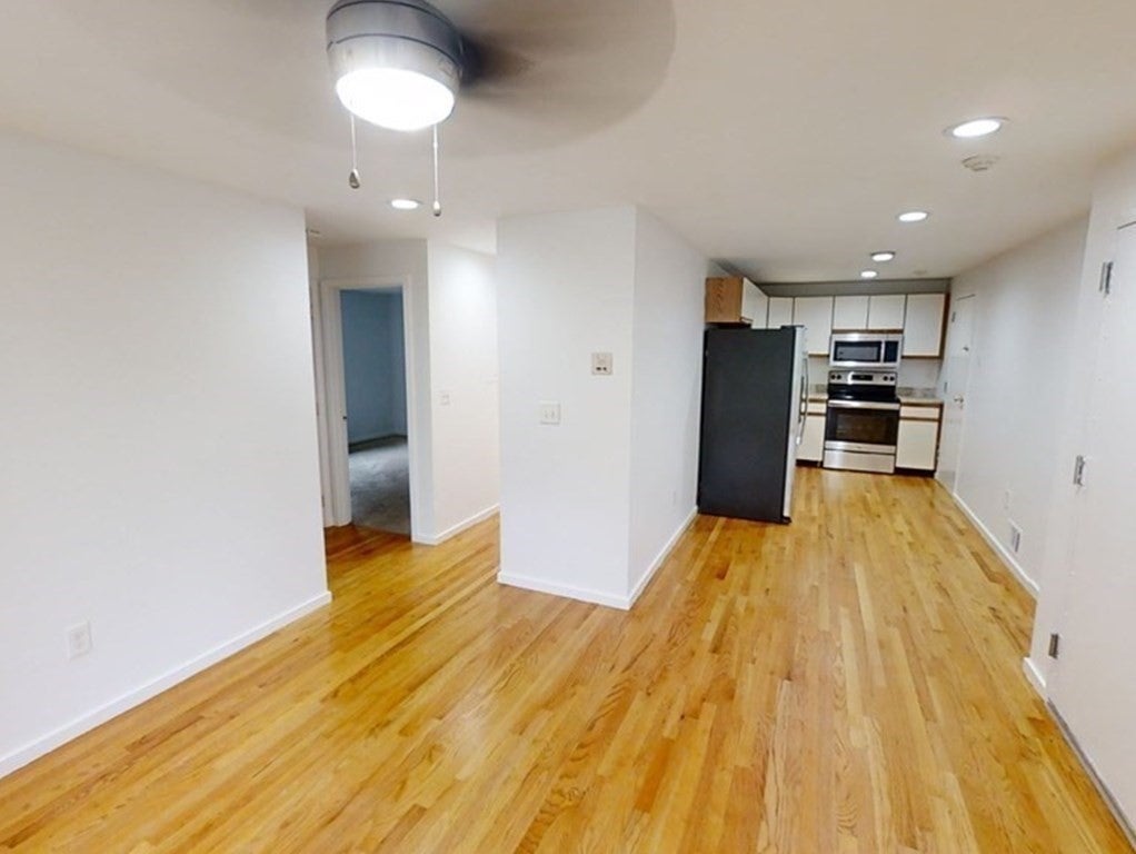 Photo of 189 Littleton Rd, Chelmsford, MA
