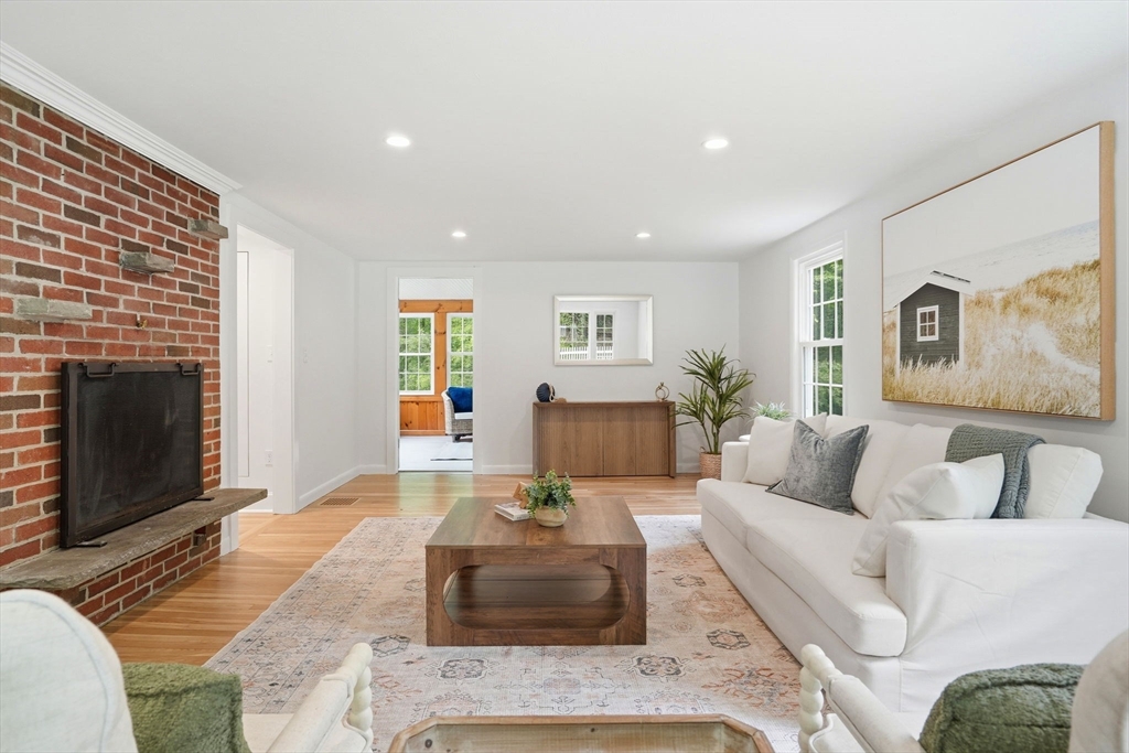 147 Forest St