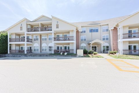 218 Reservoir St 106 Holden MA 01520