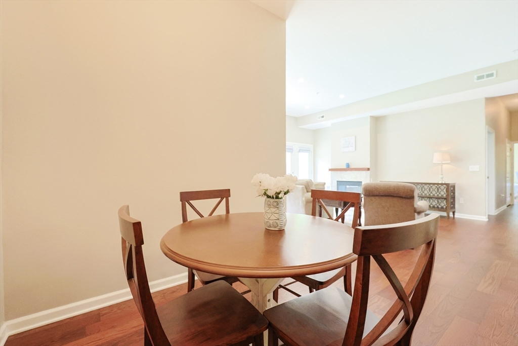218 Reservoir St 106