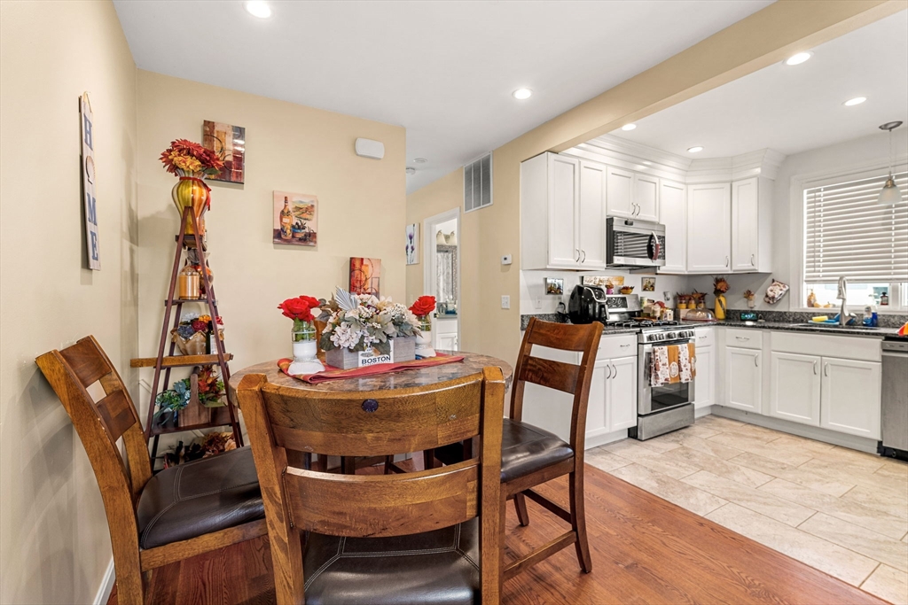 883 Grinnell St, Fall River, MA Photo #21