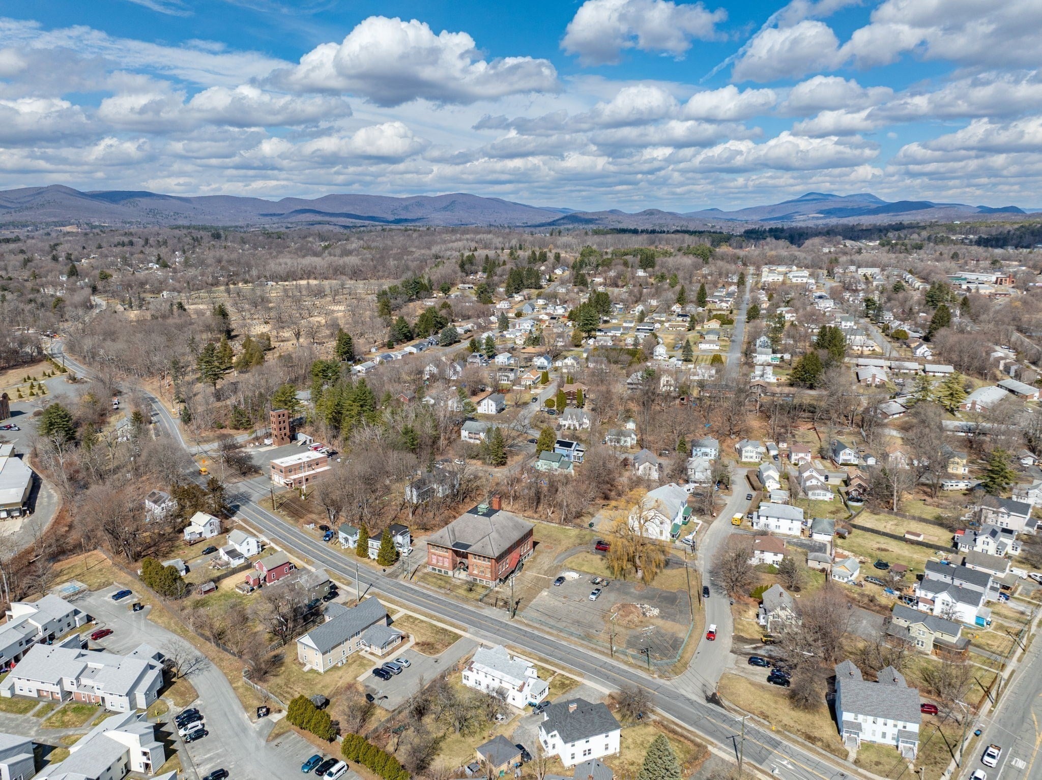 40 Pecks Rd, Pittsfield, MA, 40 Pecks Rd, Pittsfield, MA Photo #9