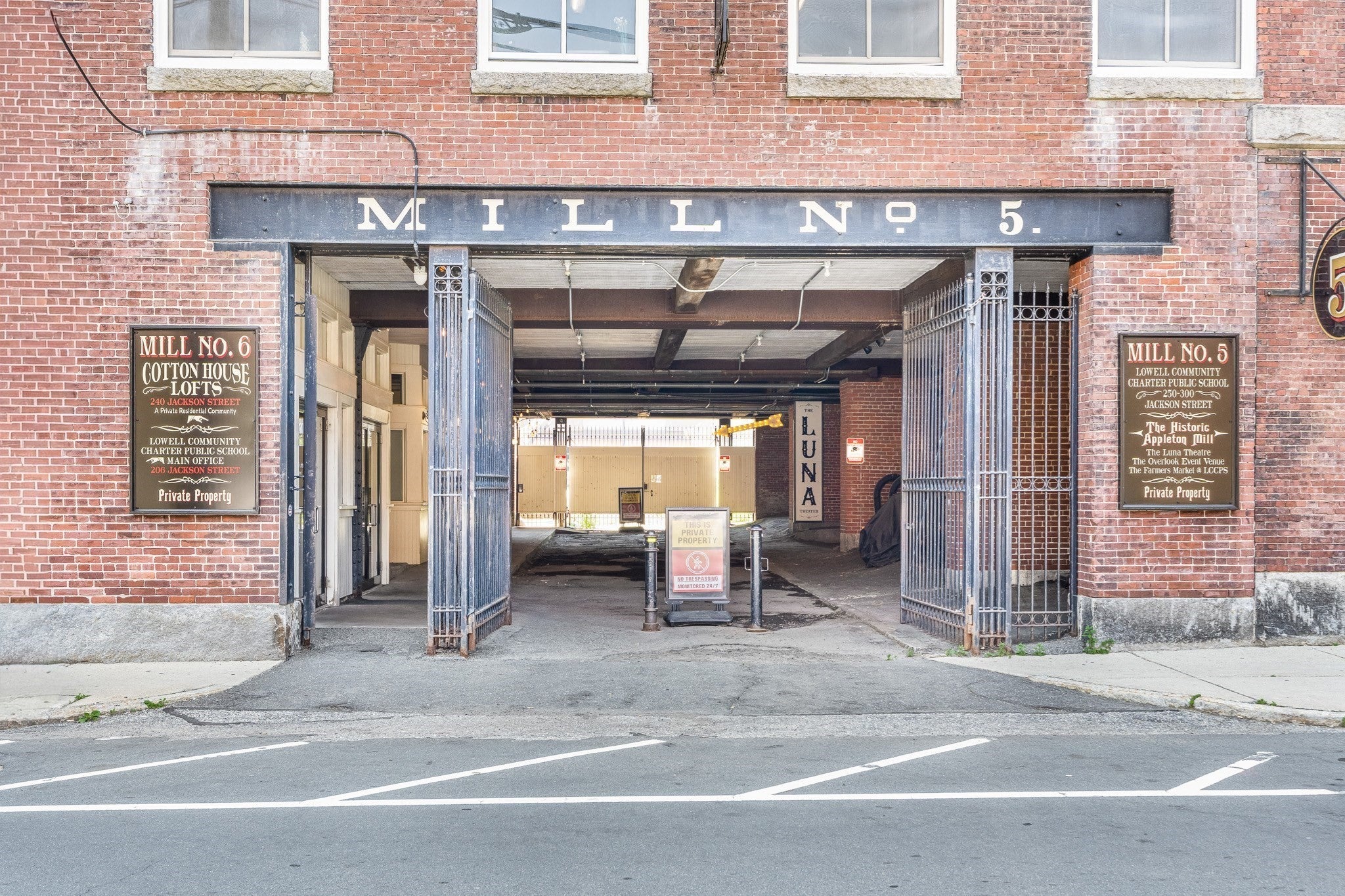 Photo of 240 Jackson Street, Lowell, MA