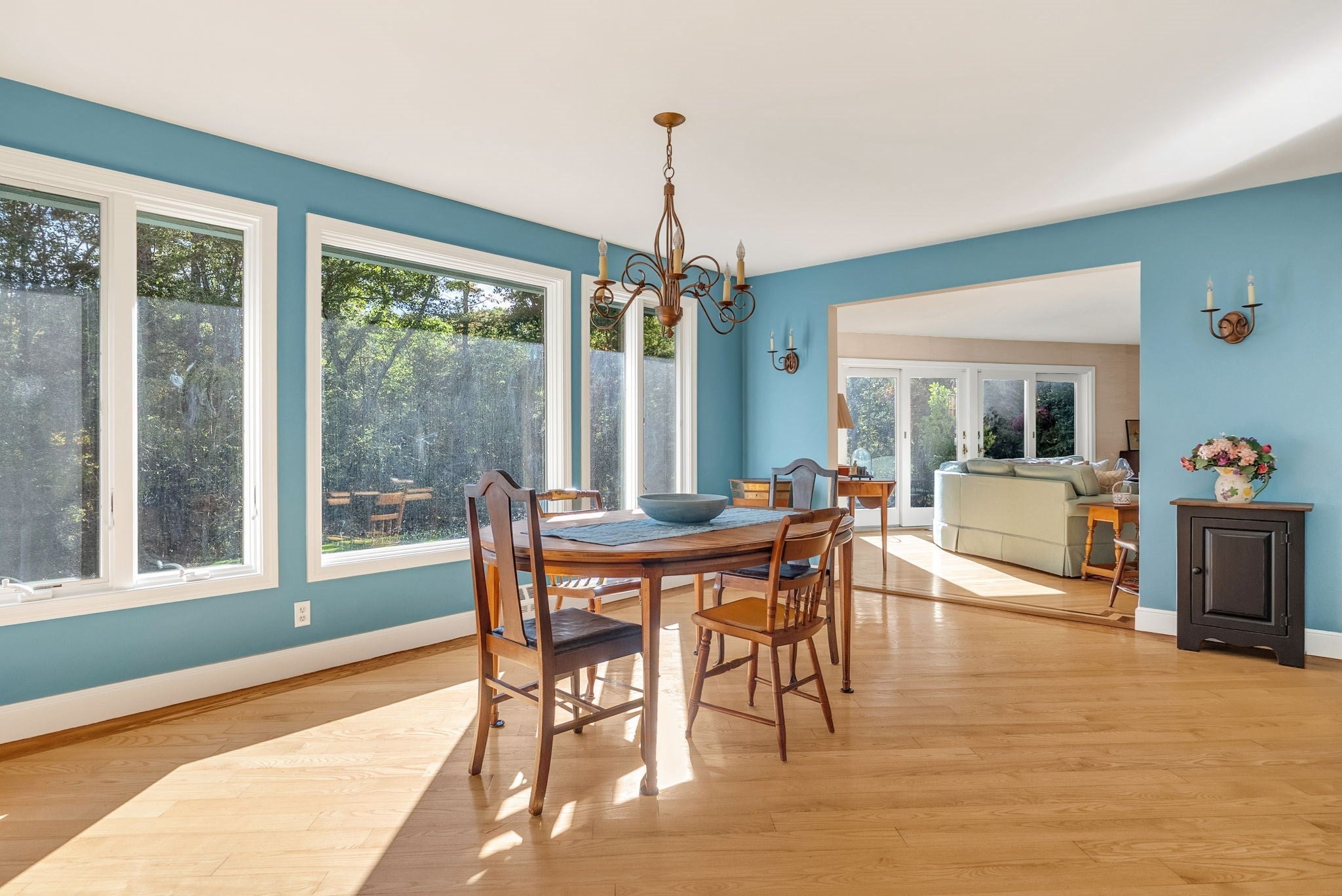 44 Pequot Rd