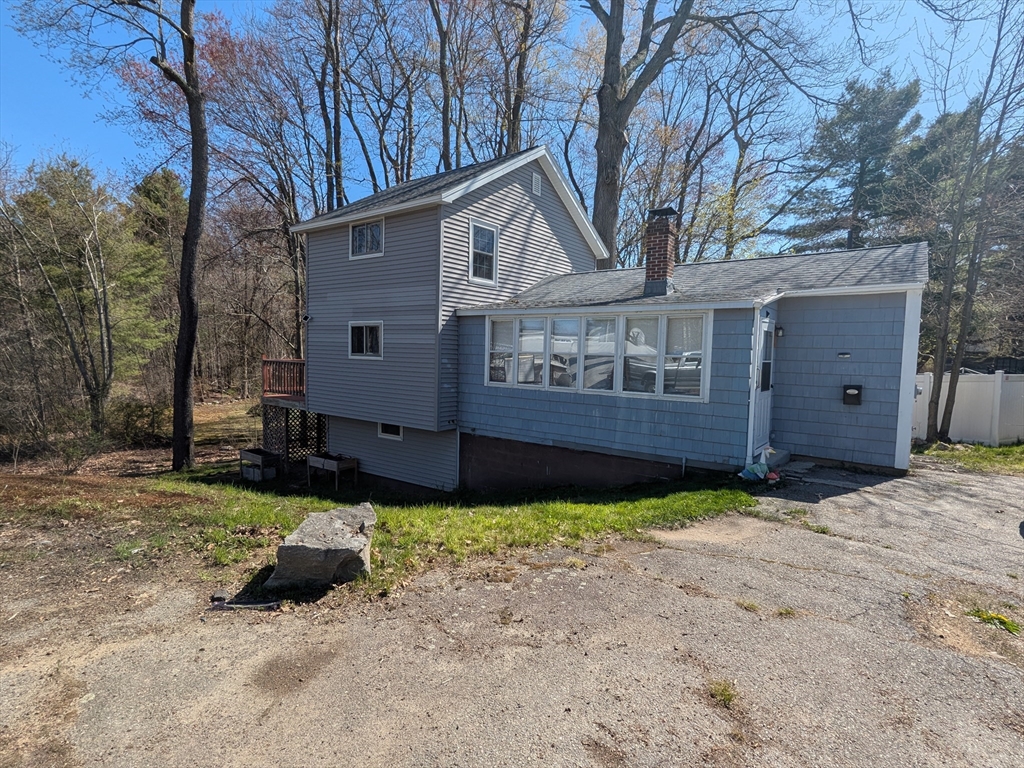 335 West St