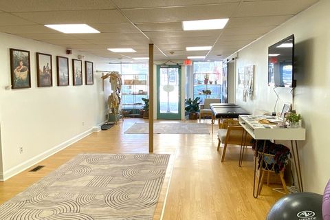 82 Main Street Amesbury MA 01913