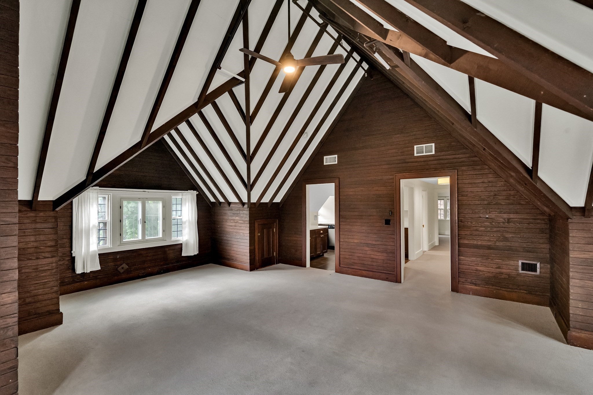 1789 Beacon ST #3, Brookline, MA Photo #4