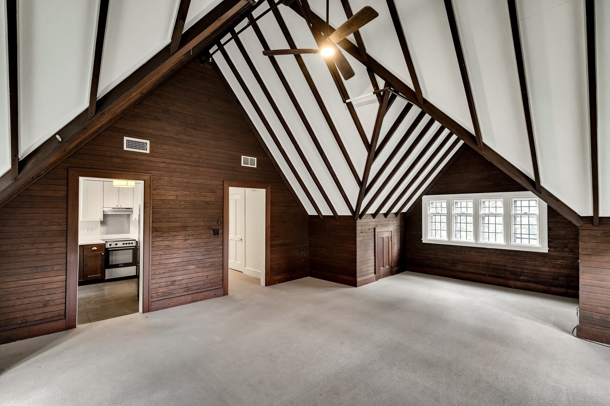 1789 Beacon ST #3, Brookline, MA Photo #3
