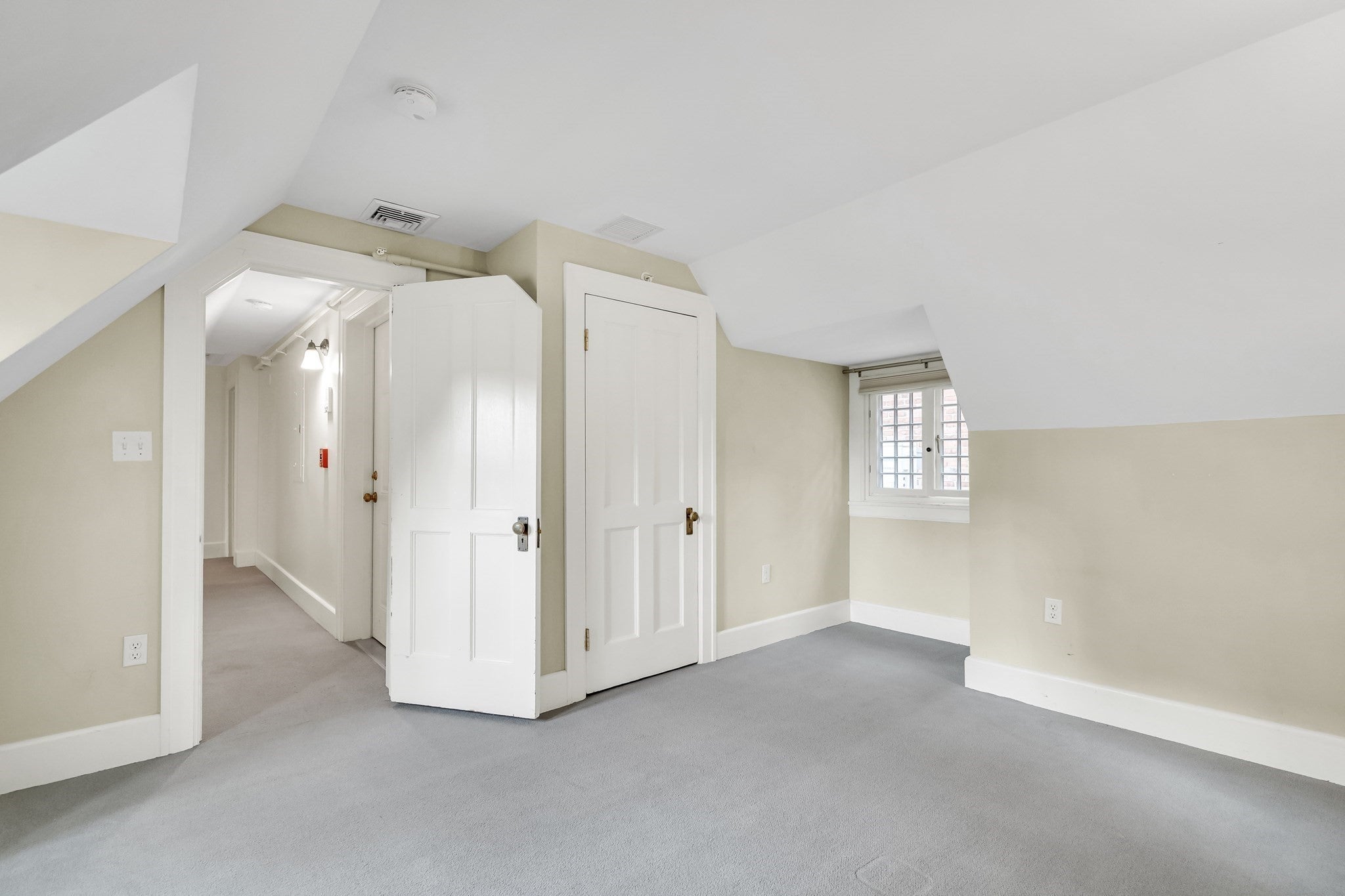 1789 Beacon ST #3, Brookline, MA Photo #19