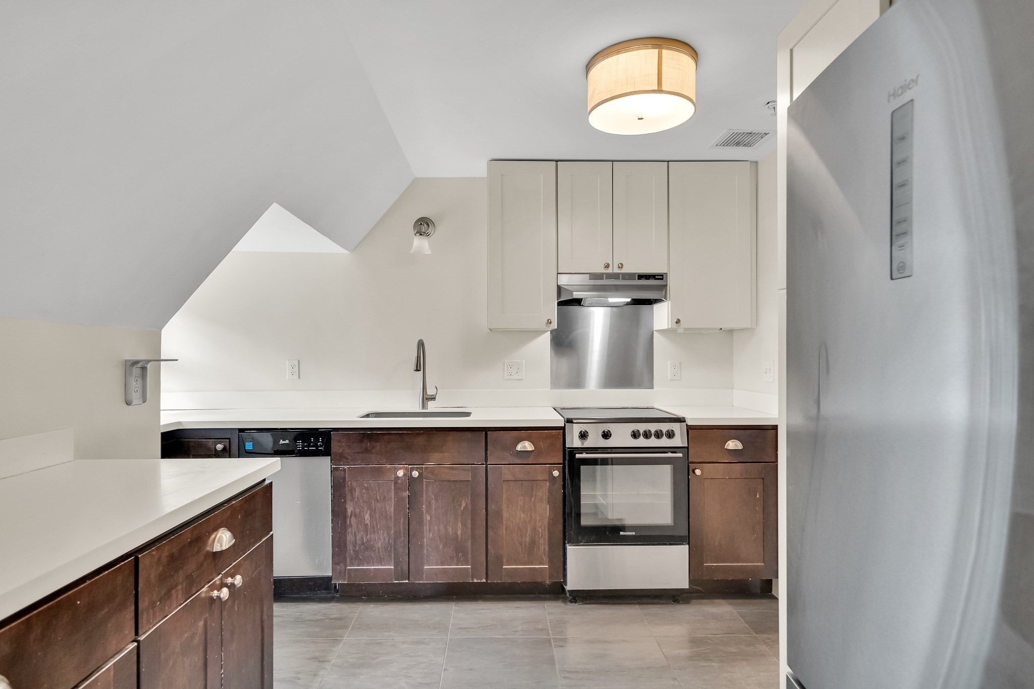 1789 Beacon ST #3, Brookline, MA Photo #5