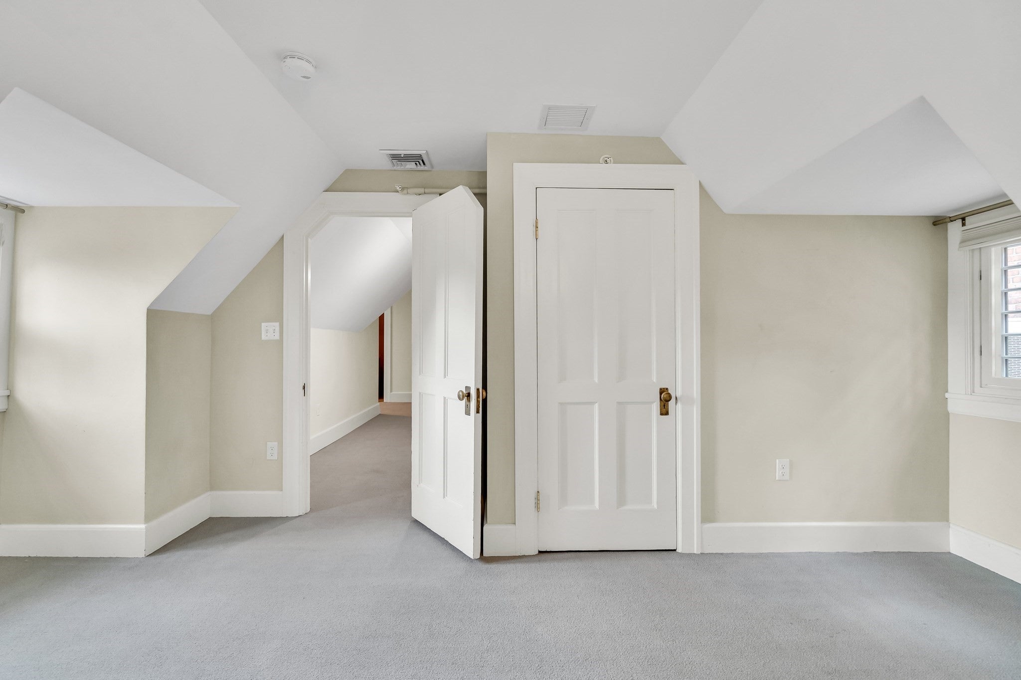 1789 Beacon ST #3, Brookline, MA Photo #21