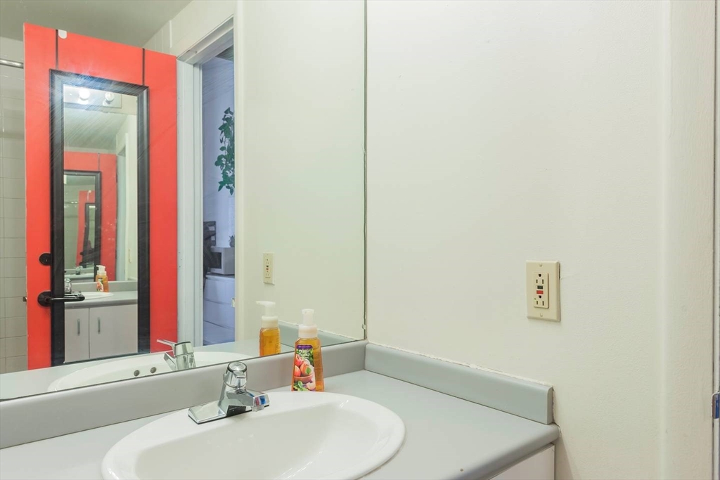 61 Brookline Avenue #412