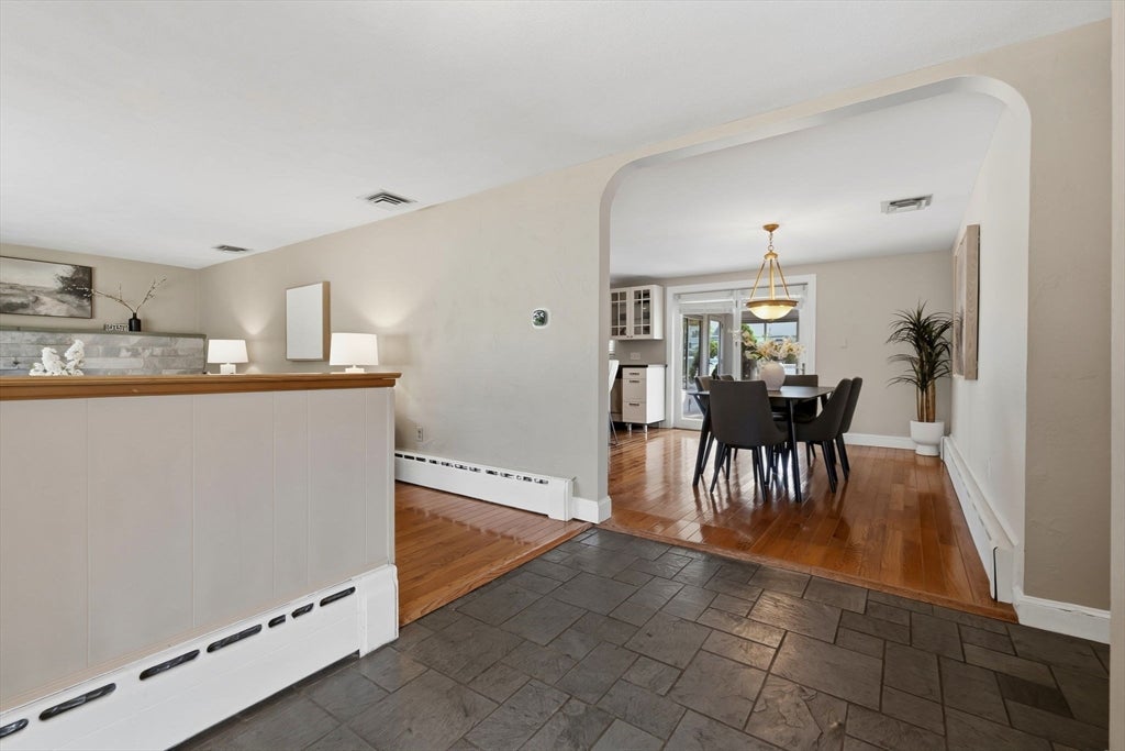 3 Carter Rd, Woburn, MA, 3 Carter Rd, Woburn, MA Photo #9