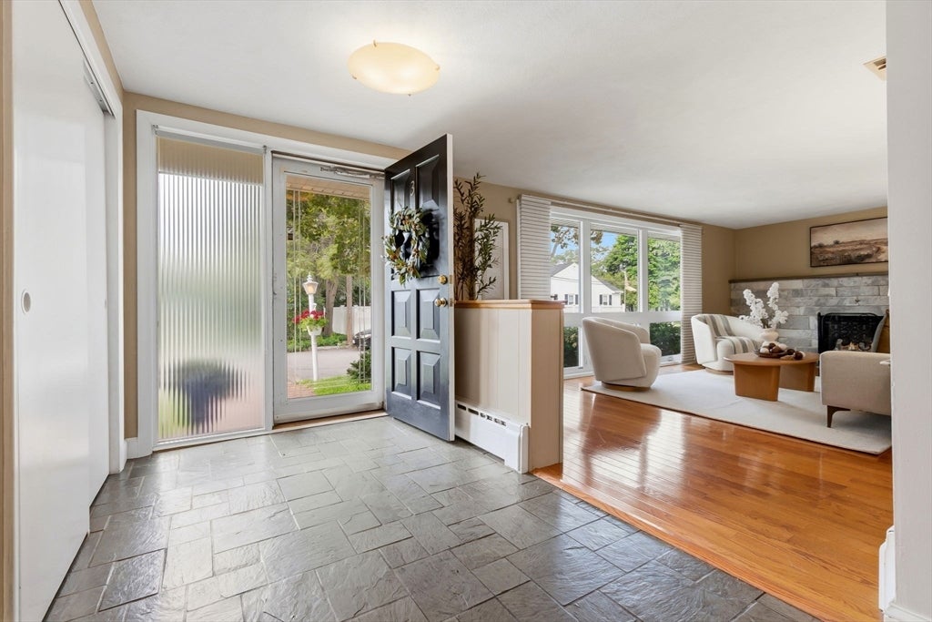 3 Carter Rd, Woburn, MA, 3 Carter Rd, Woburn, MA Photo #8