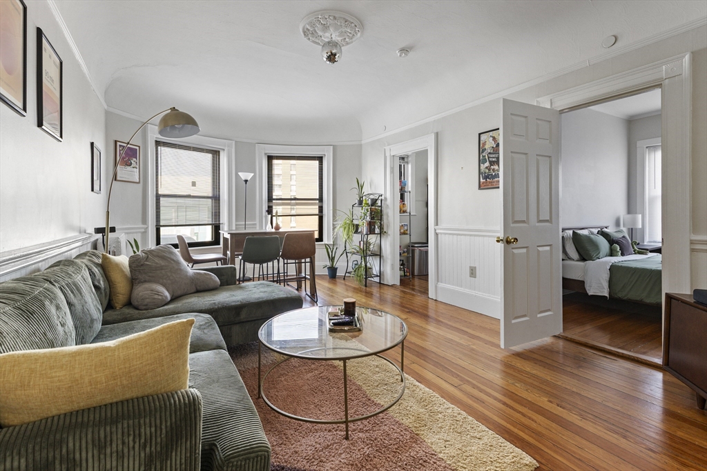 1039 Massachusetts Avenue